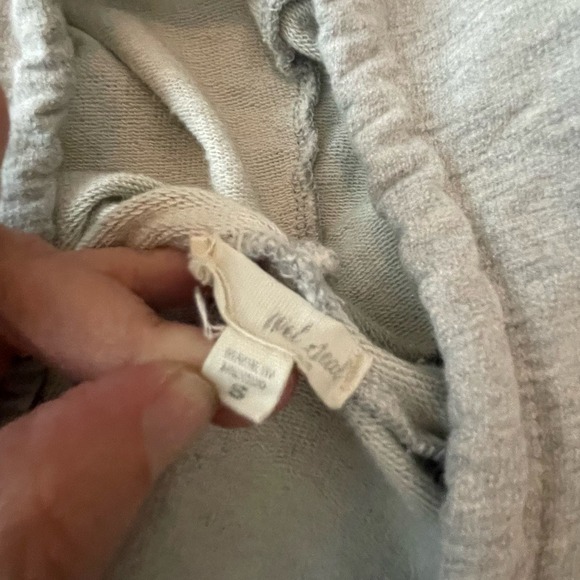 Savage Destroyed Cropped Hoodie Wet Seal Size Small - Picture 2 of 3